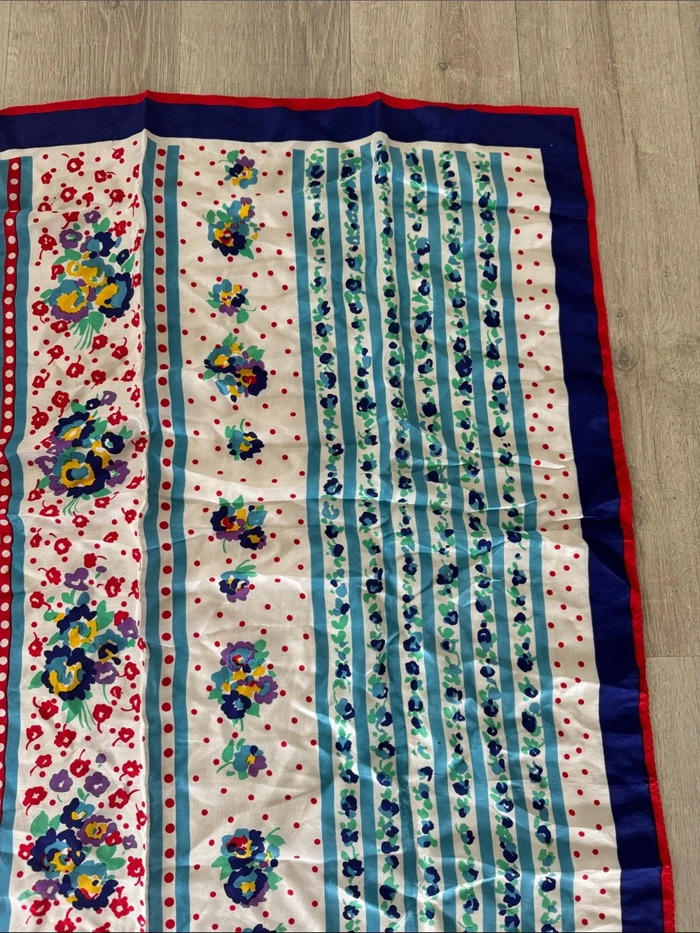 Vtg Honey 100% Silk Scarf 30x30